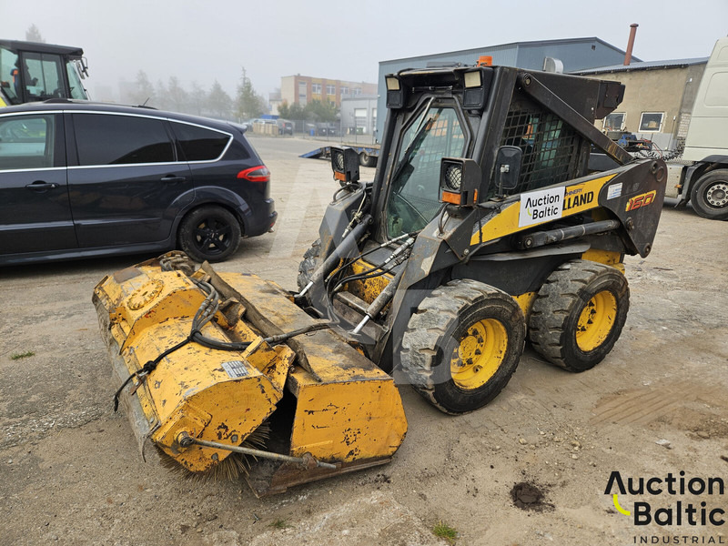 New Holland LS 160 - Kompaktlaster: bilde 4 New Holland LS 160 - Kompaktlaster: bilde 4