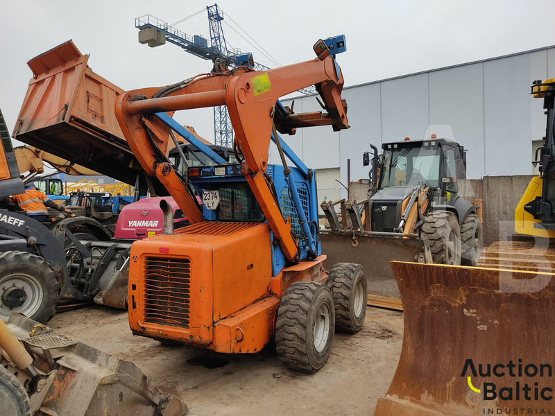 New Holland LS 185 B - Kompaktlaster: bilde 4 New Holland LS 185 B - Kompaktlaster: bilde 4