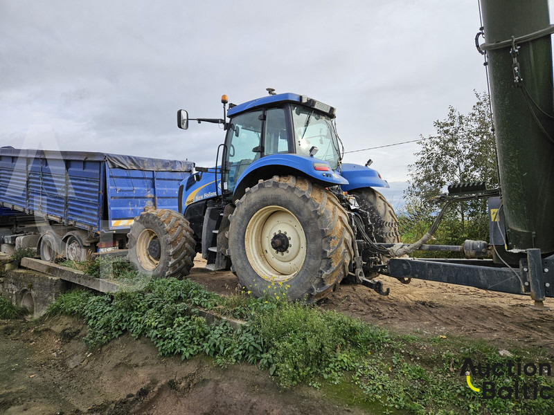 New Holland T 8040 - Traktor: bilde 3 New Holland T 8040 - Traktor: bilde 3