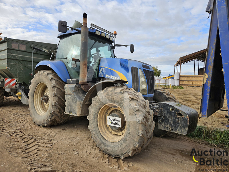 New Holland T 8040 - Traktor: bilde 1 New Holland T 8040 - Traktor: bilde 1