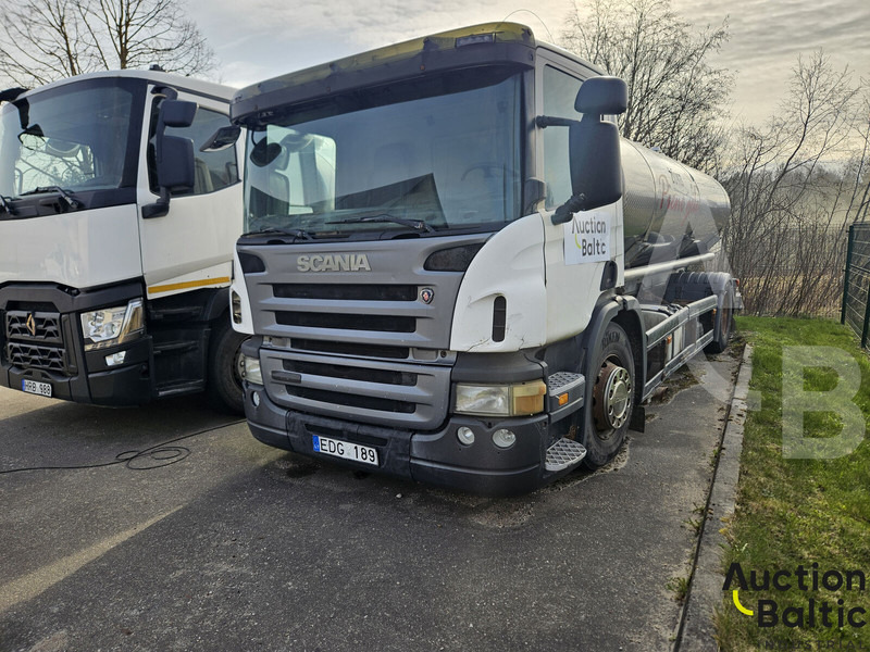 Scania P 230 - Tankbil: bilde 1 Scania P 230 - Tankbil: bilde 1