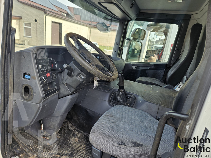 Scania P 230 - Tankbil: bilde 5 Scania P 230 - Tankbil: bilde 5