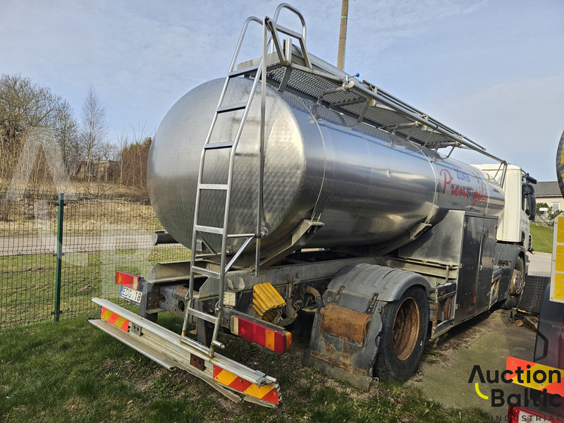 Scania P 230 - Tankbil: bilde 4 Scania P 230 - Tankbil: bilde 4