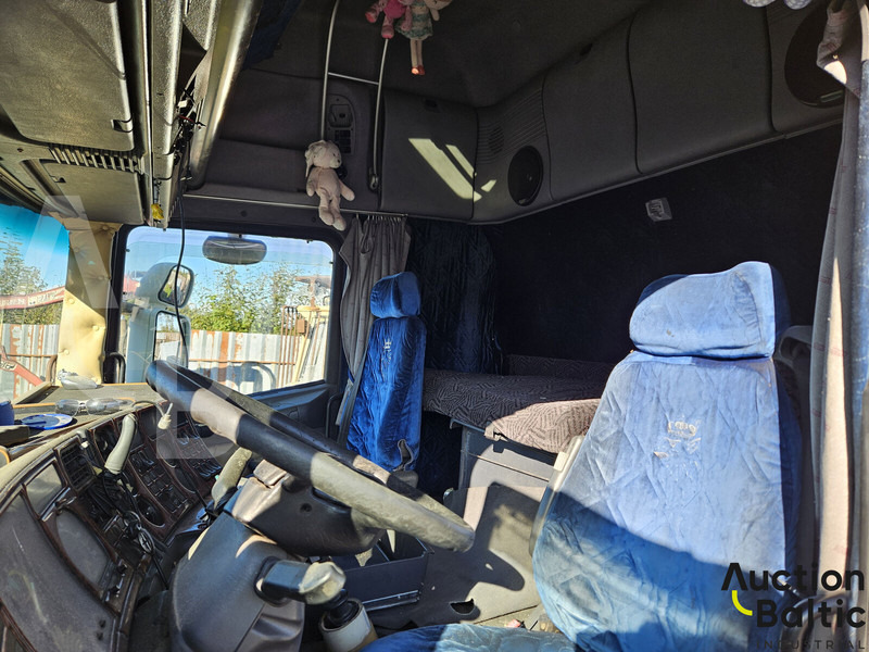 Scania R 114 LA - Trekkvogn: bilde 5 Scania R 114 LA - Trekkvogn: bilde 5