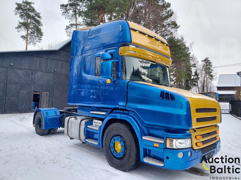 Scania T 114 LA - Trekkvogn: bilde 2 Scania T 114 LA - Trekkvogn: bilde 2