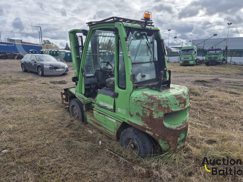 UniCarriers 30 - Dieseltruck: bilde 5 UniCarriers 30 - Dieseltruck: bilde 5