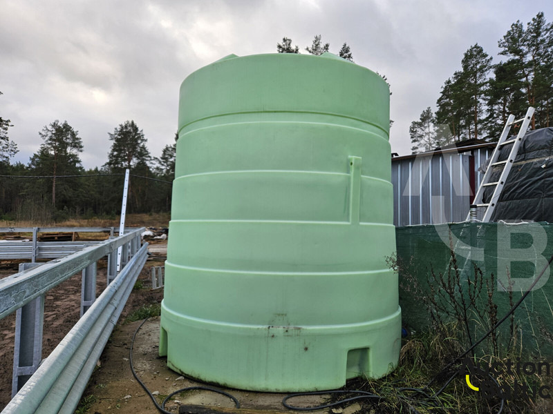WATER tank - Tankbil: bilde 1 WATER tank - Tankbil: bilde 1