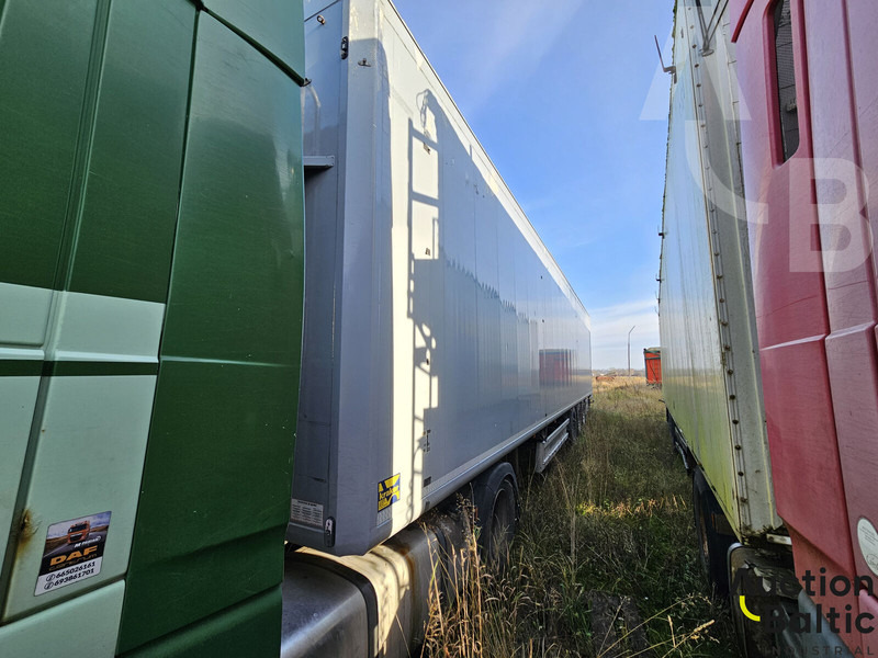 Kraker CF200 - Gardintrailer: bilde 2 Kraker CF200 - Gardintrailer: bilde 2