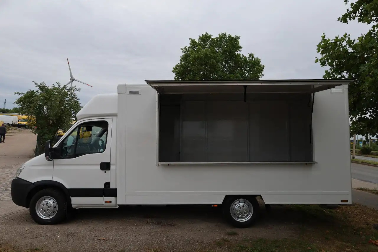 Iveco C30C/ FOODTRUCK/ Daily - Matbil: bilde 2 Iveco C30C/ FOODTRUCK/ Daily - Matbil: bilde 2