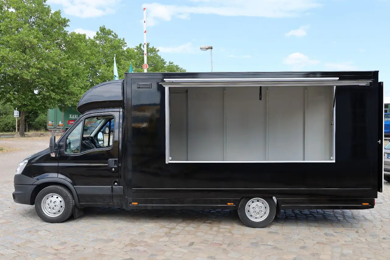 Iveco IS35SI2AA/ FOODTRUCK/Daily - Matbil: bilde 1 Iveco IS35SI2AA/ FOODTRUCK/Daily - Matbil: bilde 1