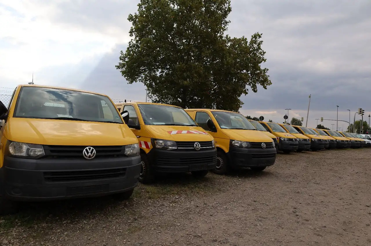 Volkswagen T5 Transporter/ 2.0 TDI/EU5/Werkstattfahrzeug - Kassebil, Utility-/ Spesiell maskin: bilde 1 Volkswagen T5 Transporter/ 2.0 TDI/EU5/Werkstattfahrzeug - Kassebil, Utility-/ Spesiell maskin: bilde 1