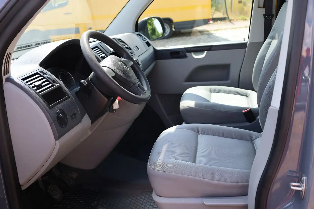 Volkswagen T5 Transporter Kasten-Kombi 2.0 TDI/EU5/5-Sitze - Personenbil: bilde 5 Volkswagen T5 Transporter Kasten-Kombi 2.0 TDI/EU5/5-Sitze - Personenbil: bilde 5
