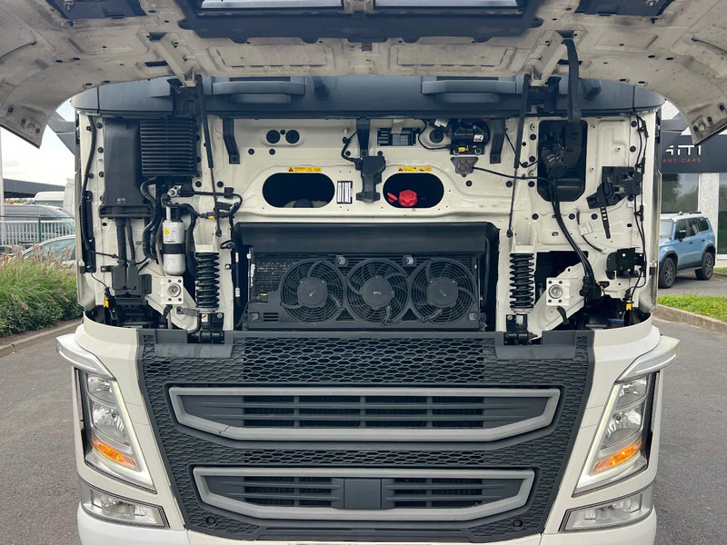 Volvo FH 500 Park cool**2xdieseltanks**Fridge**FH500 2017** - Trekkvogn: bilde 3 Volvo FH 500 Park cool**2xdieseltanks**Fridge**FH500 2017** - Trekkvogn: bilde 3