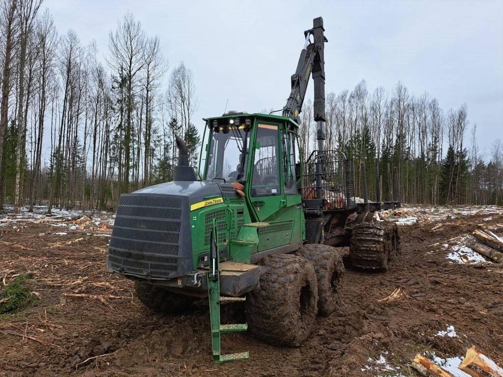 John Deere 1210 G - Lassbærer: bilde 1 John Deere 1210 G - Lassbærer: bilde 1