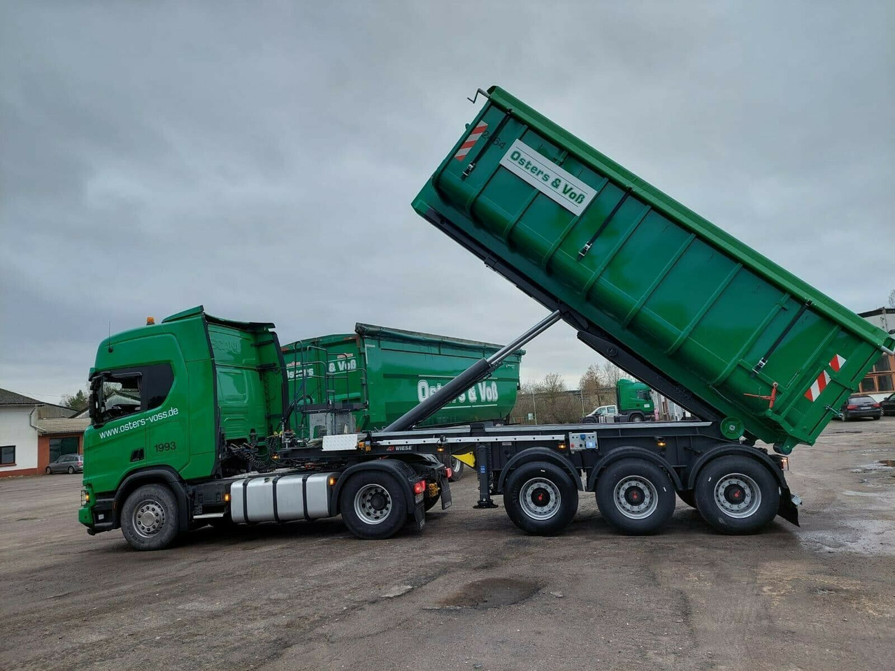 Auflieger Abrollkipper Hakenlift Agrarausführung - Container-transport/ Vekselflak semitrailer: bilde 1 Auflieger Abrollkipper Hakenlift Agrarausführung - Container-transport/ Vekselflak semitrailer: bilde 1