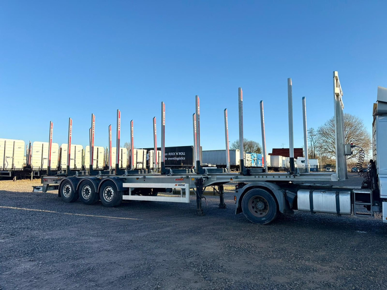 Benalu Timberliner Holzauflieger mit Schemel und Rungen - Tømmersemi: bilde 2 Benalu Timberliner Holzauflieger mit Schemel und Rungen - Tømmersemi: bilde 2