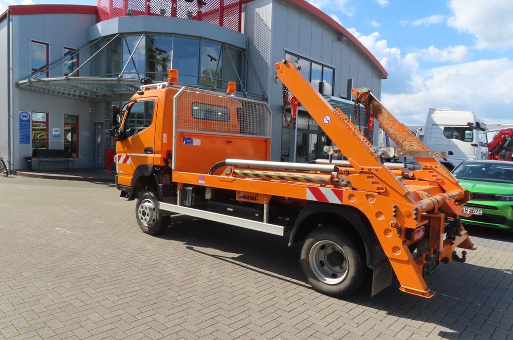 FUSO Canter 6 C 18 4x4 Kommunal Winterdienst - Liftdumper lastebil: bilde 2 FUSO Canter 6 C 18 4x4 Kommunal Winterdienst - Liftdumper lastebil: bilde 2