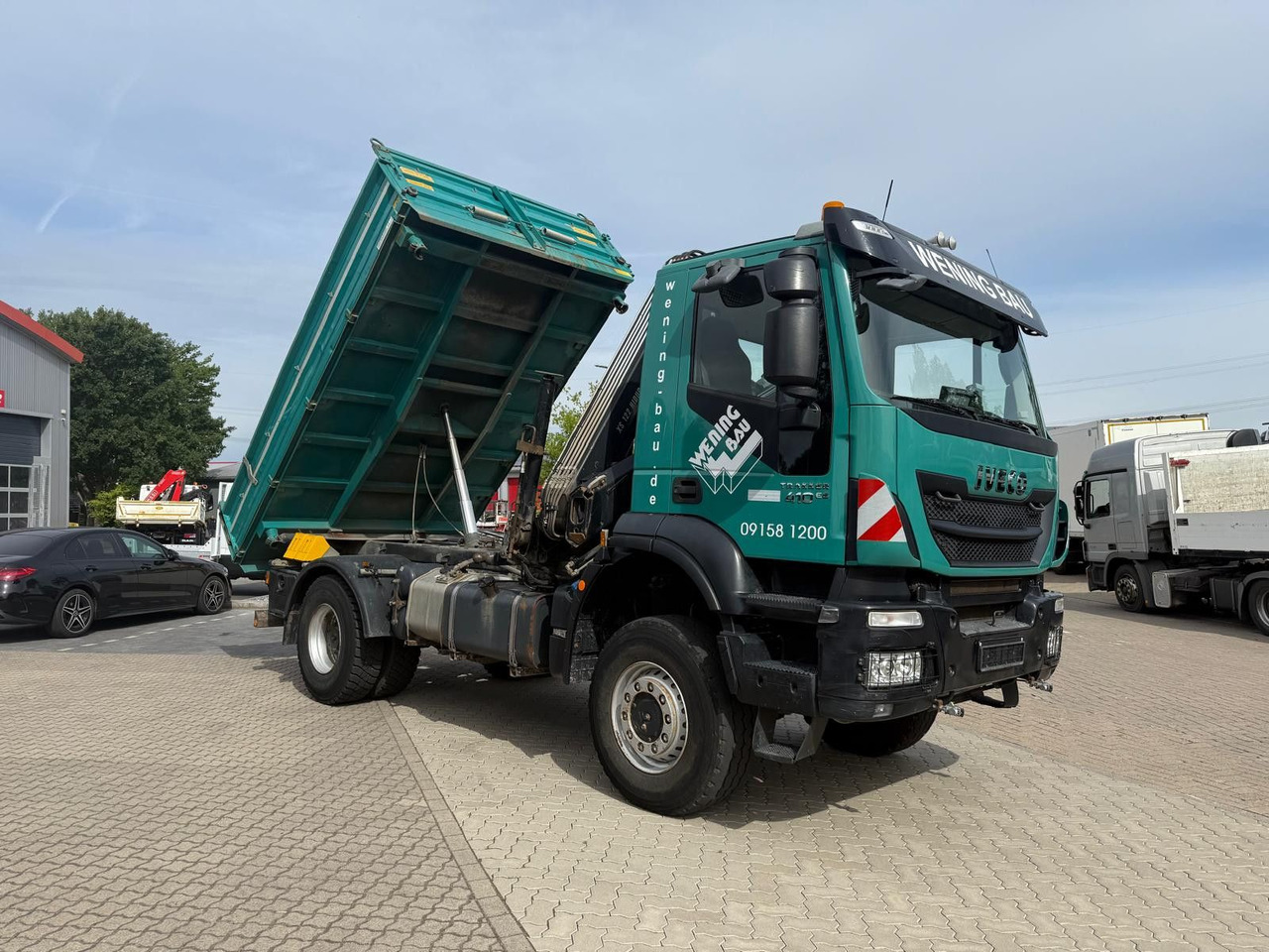 Iveco AD190 T/W Trakker 410 4x4 Allrad Kran KipperHIAB - Tippbil, Kranbil: bilde 2 Iveco AD190 T/W Trakker 410 4x4 Allrad Kran KipperHIAB - Tippbil, Kranbil: bilde 2