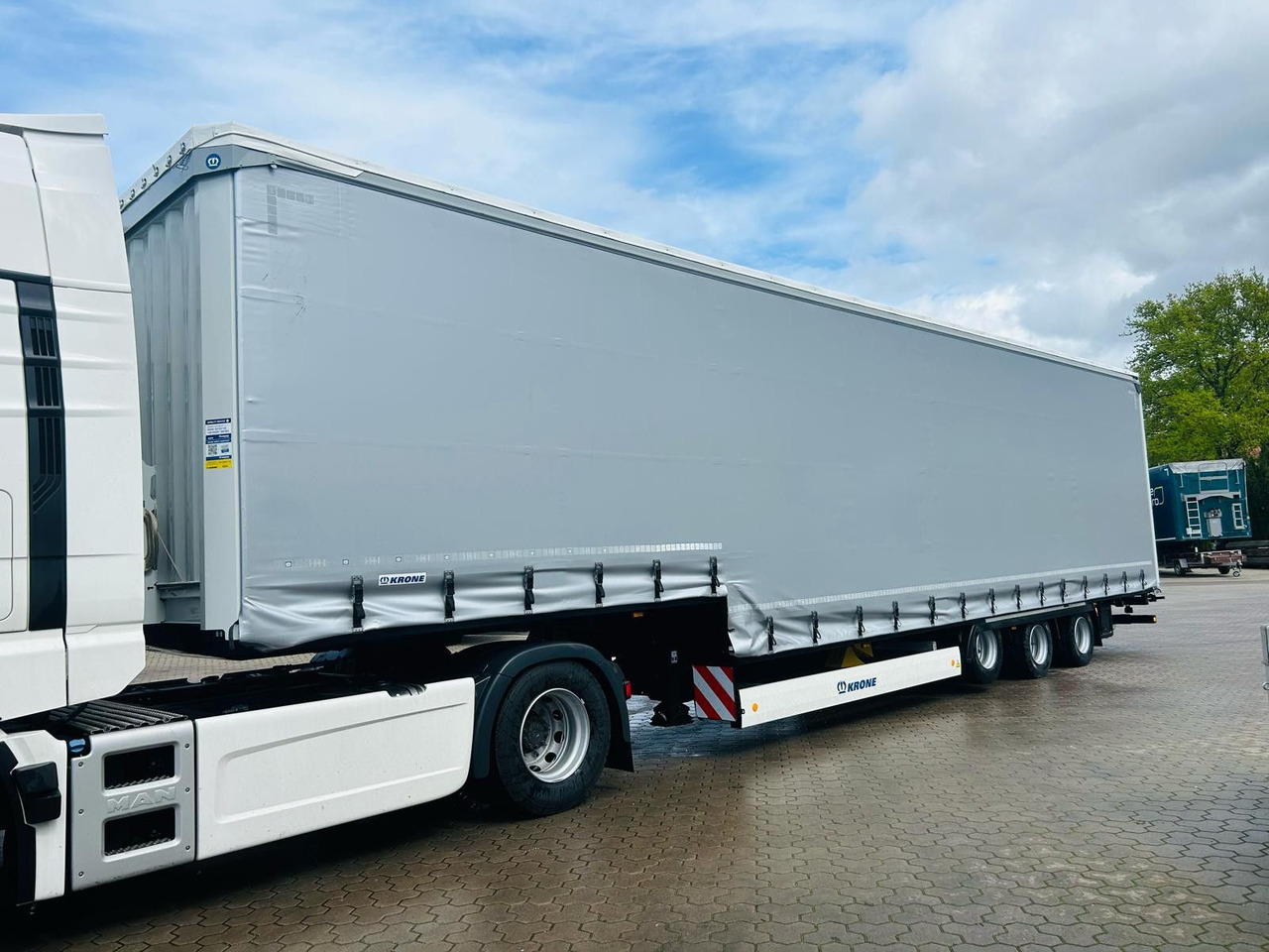 Krone SDP 27 Stufensattel Auflieger mit Spreizheck - Gardintrailer: bilde 4 Krone SDP 27 Stufensattel Auflieger mit Spreizheck - Gardintrailer: bilde 4