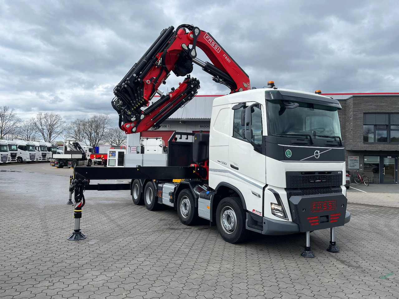 Volvo FH 500 8x4 Kran F820 RA2.27 Jib & Winde Sofort - Lastebil, Kranbil: bilde 3 Volvo FH 500 8x4 Kran F820 RA2.27 Jib & Winde Sofort - Lastebil, Kranbil: bilde 3