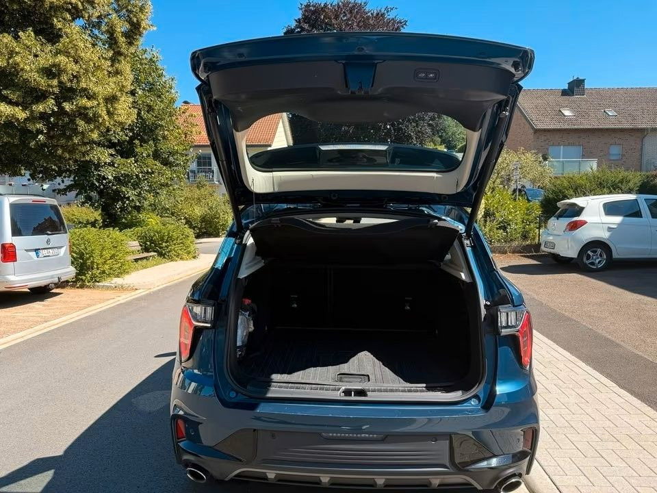 Lynk&Co 1.5 HEV Pano/SHZ/Navi/ Cam/PDC - SUV: bilde 5 Lynk&Co 1.5 HEV Pano/SHZ/Navi/ Cam/PDC - SUV: bilde 5