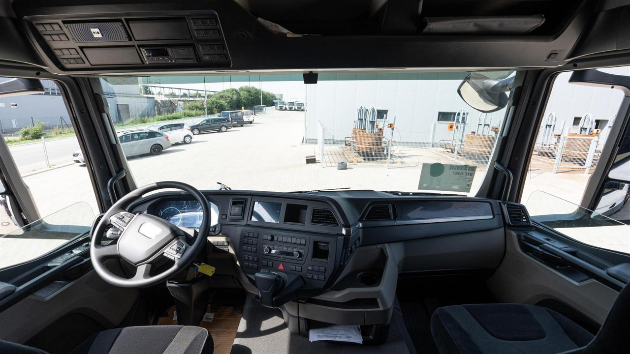 MAN 35.470 8x2 Kran F710 RA2.26 - Kranbil: bilde 4 MAN 35.470 8x2 Kran F710 RA2.26 - Kranbil: bilde 4