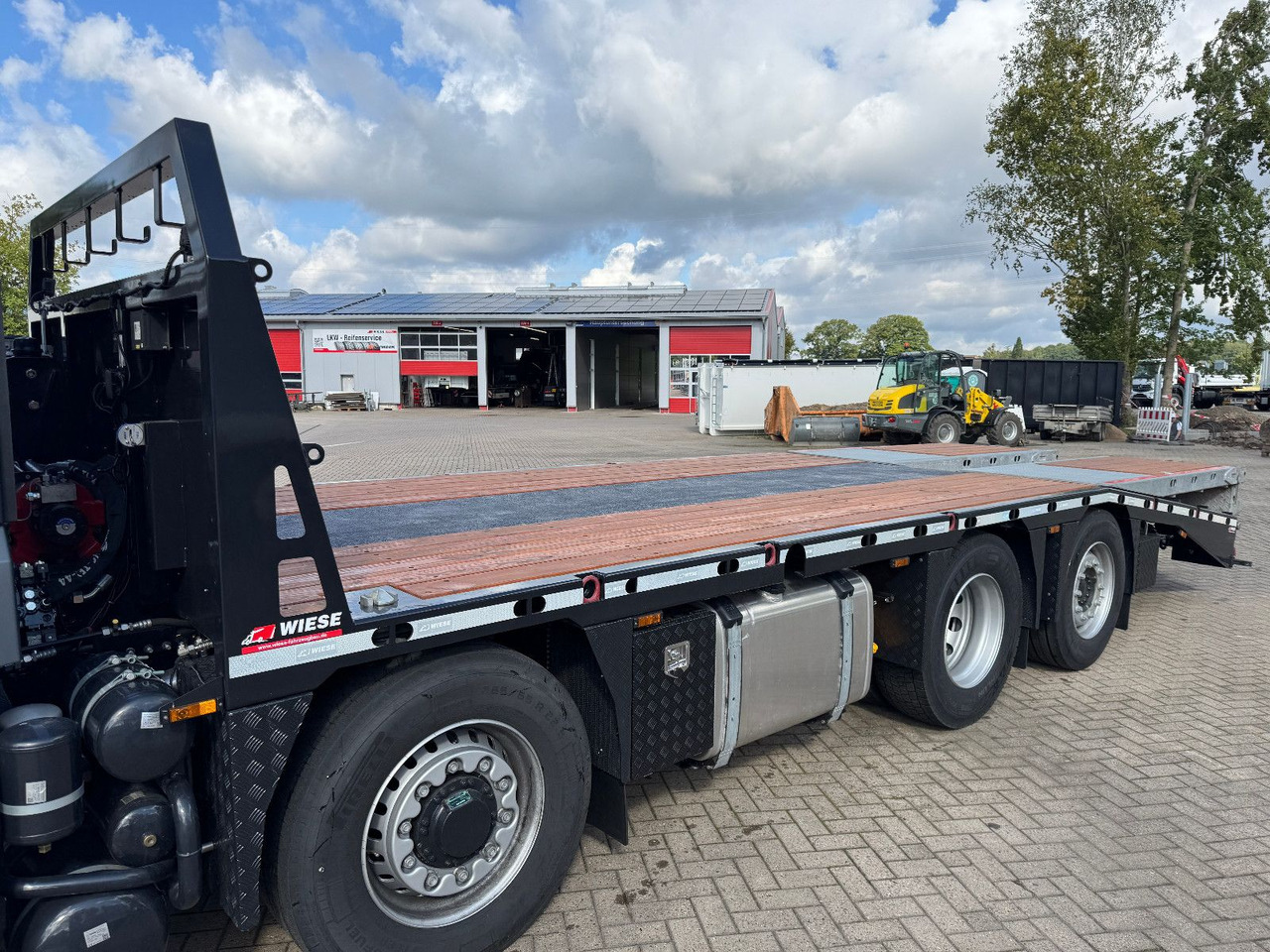 MAN TGS 35.520 Hydro Baumaschinentransporter - Bergingsbil: bilde 2 MAN TGS 35.520 Hydro Baumaschinentransporter - Bergingsbil: bilde 2