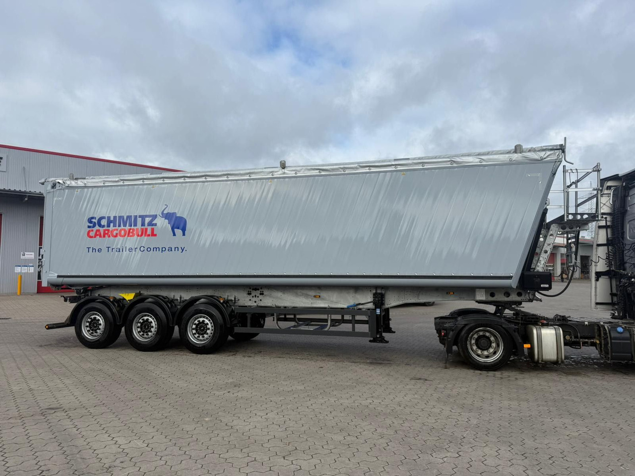 Schmitz Cargobull SCB S3D Alu Kipper 60m³ Fast Neuwertig OKUSLIDE - Tippsemi: bilde 4 Schmitz Cargobull SCB S3D Alu Kipper 60m³ Fast Neuwertig OKUSLIDE - Tippsemi: bilde 4