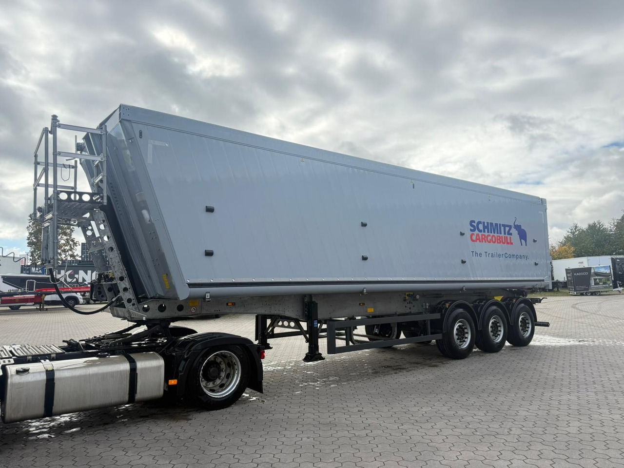 Schmitz Cargobull SCB S3D Alu Kipper 60m³ Fast Neuwertig OKUSLIDE - Tippsemi: bilde 2 Schmitz Cargobull SCB S3D Alu Kipper 60m³ Fast Neuwertig OKUSLIDE - Tippsemi: bilde 2