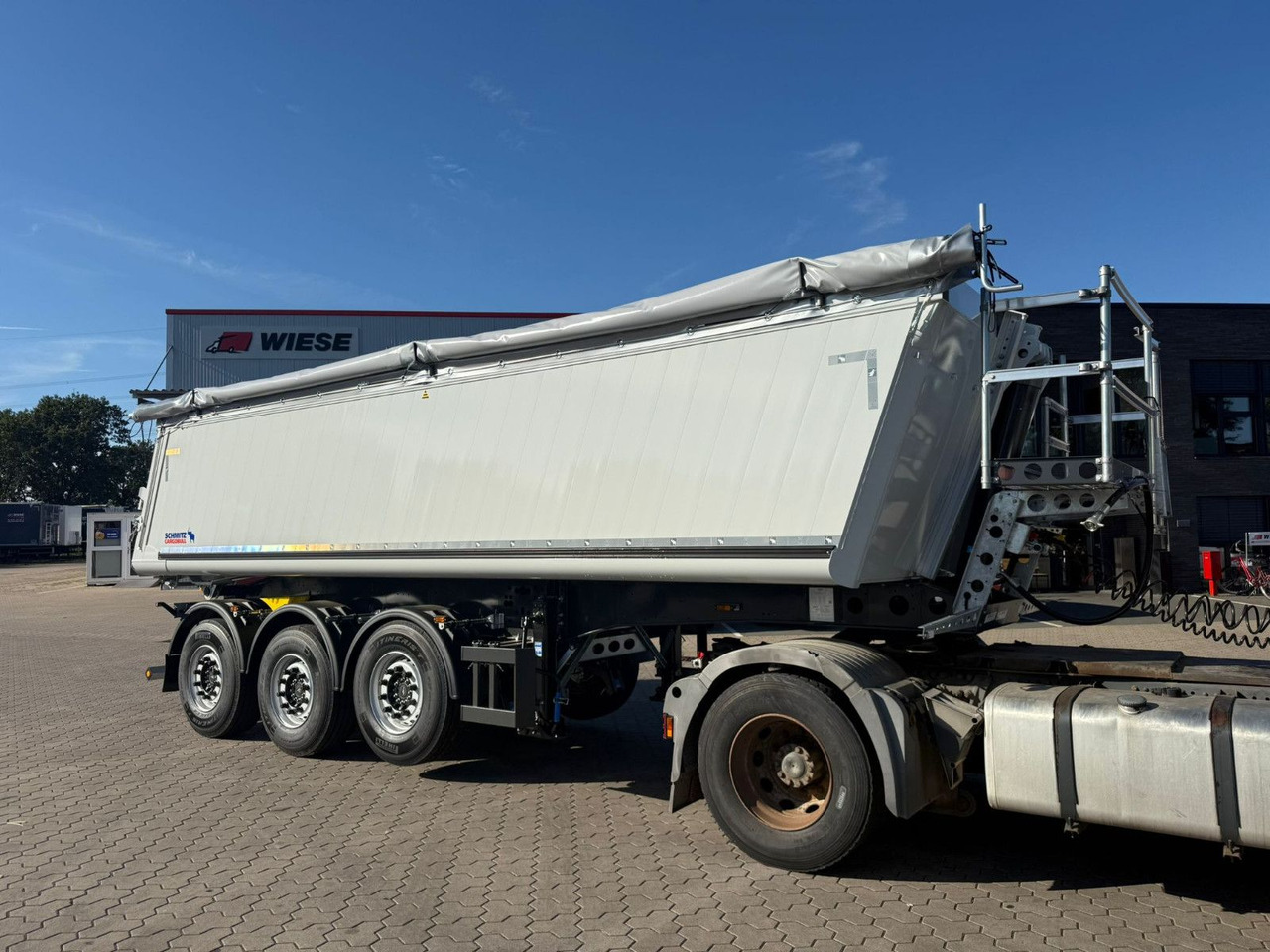 Schmitz Cargobull SKI 24 SL 7.2 3-Achs Alu Mulde 27m³ Sofort Verfü - Tippsemi: bilde 1 Schmitz Cargobull SKI 24 SL 7.2 3-Achs Alu Mulde 27m³ Sofort Verfü - Tippsemi: bilde 1