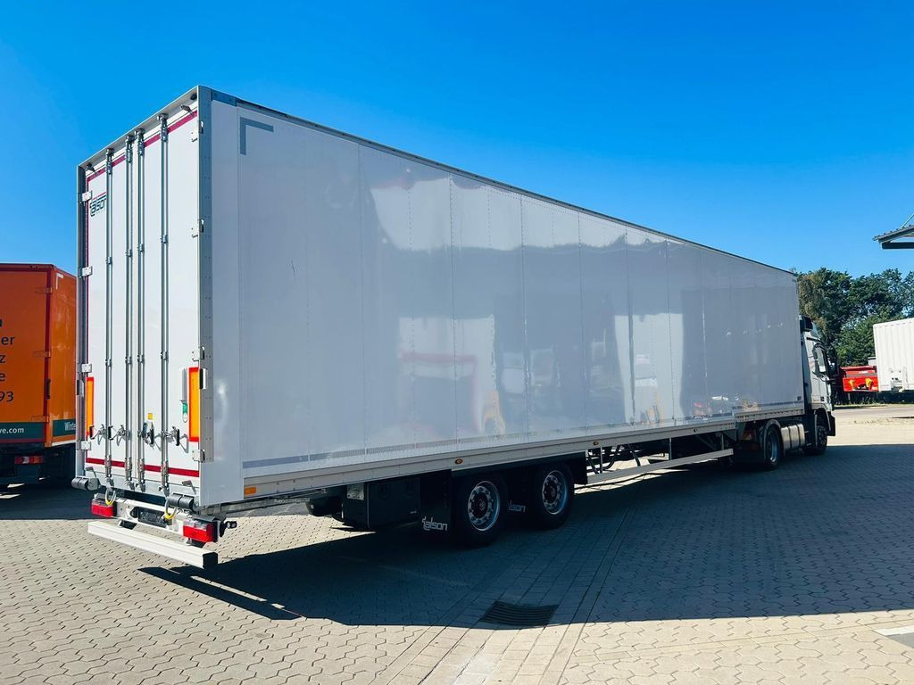 Talson 2-Achs Mega Kofferauflieger Event Trucking - Skapsemi: bilde 2 Talson 2-Achs Mega Kofferauflieger Event Trucking - Skapsemi: bilde 2