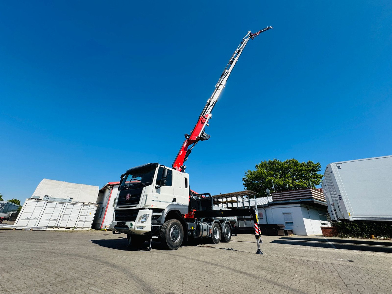 Tatra 6x6x6 Phoenix Fassi F545RA.2.27 L214 V20 - Planbil, Kranbil: bilde 2 Tatra 6x6x6 Phoenix Fassi F545RA.2.27 L214 V20 - Planbil, Kranbil: bilde 2