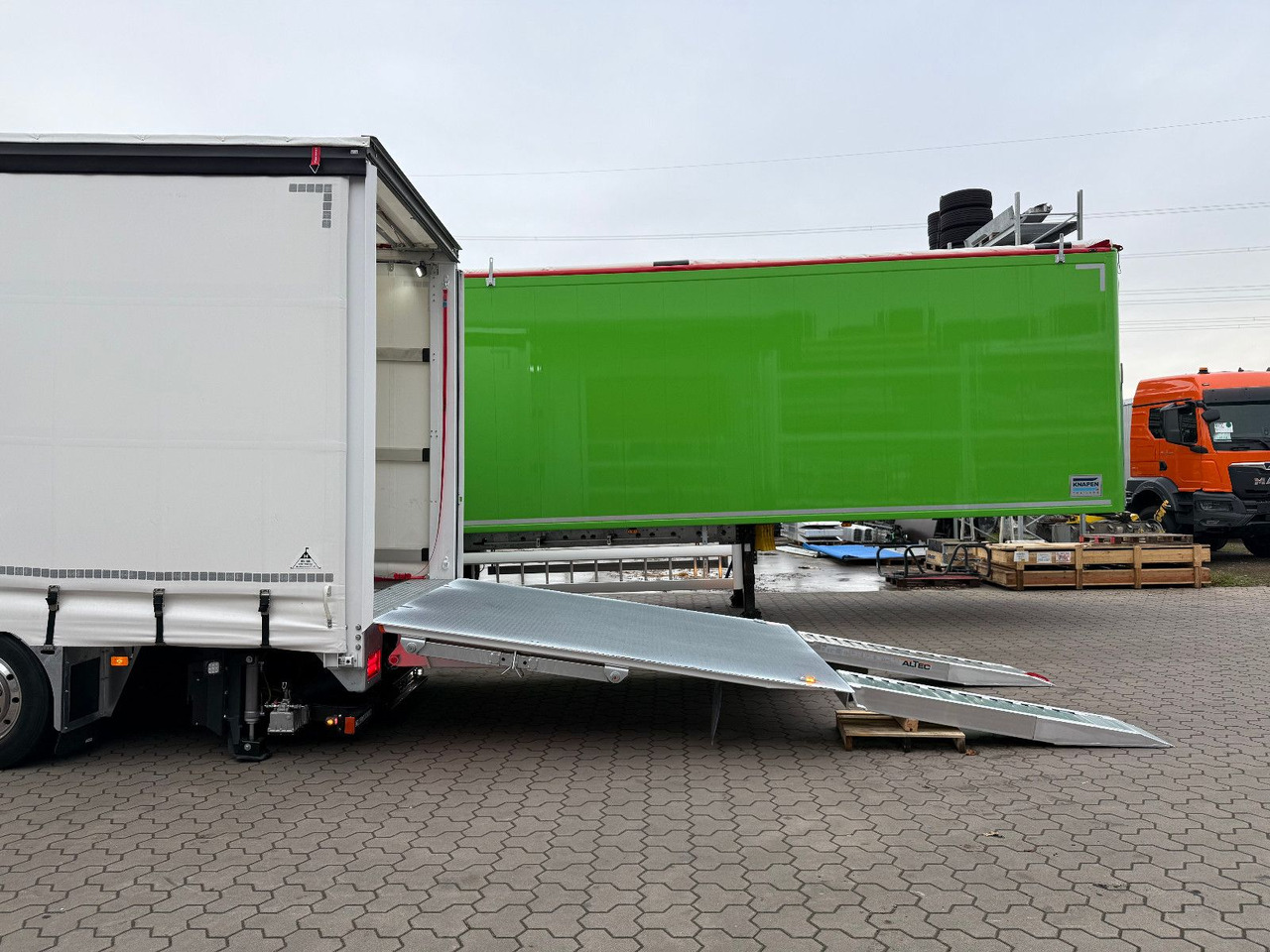 Volvo FH 500 Gabelstaplertransporter LBW 9t Dhollandia - Bergingsbil: bilde 3 Volvo FH 500 Gabelstaplertransporter LBW 9t Dhollandia - Bergingsbil: bilde 3