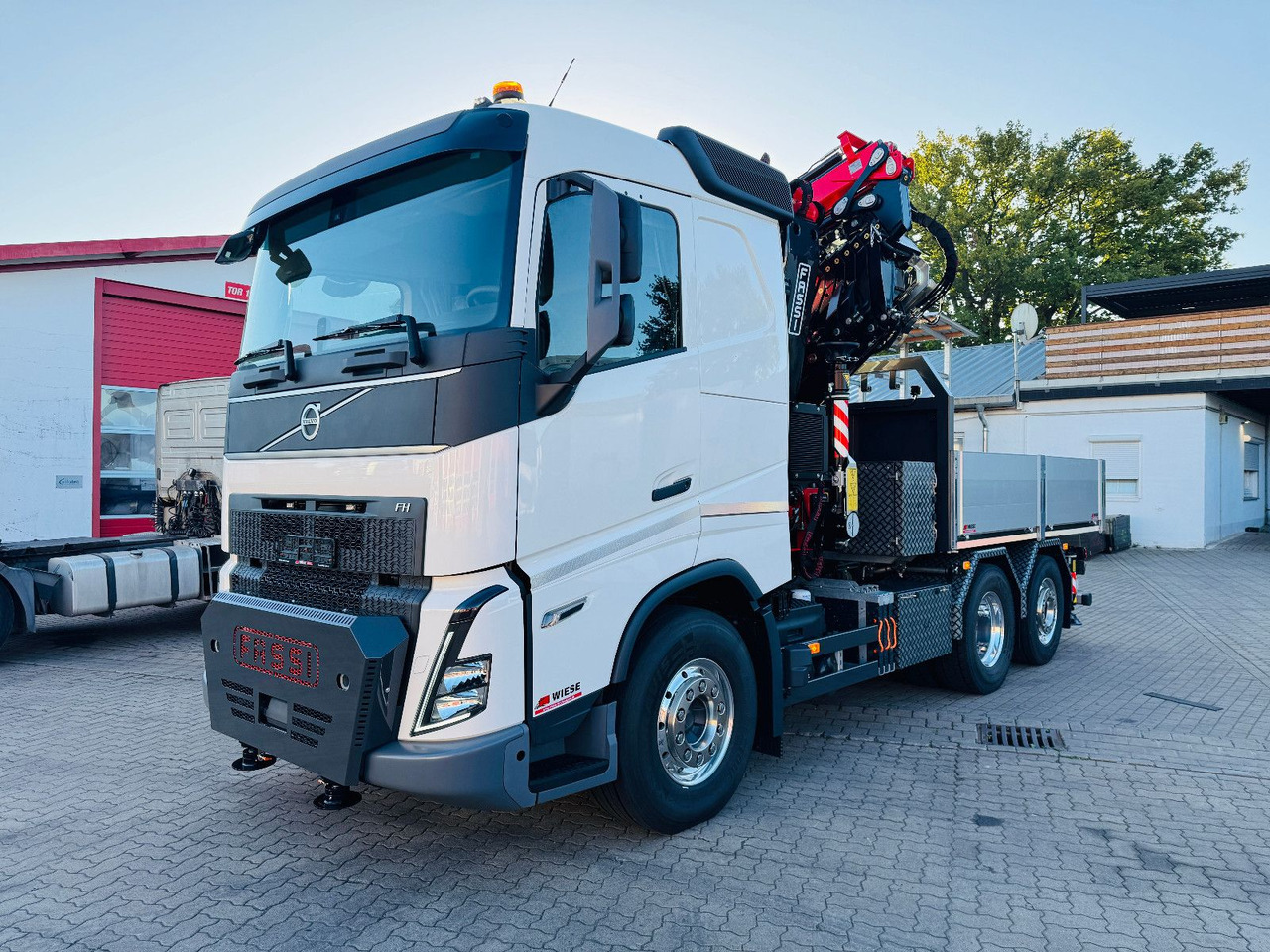 Volvo FH500 6x2 mit Fassi F545 2.27 JIB Winde sofort - Kranbil: bilde 1 Volvo FH500 6x2 mit Fassi F545 2.27 JIB Winde sofort - Kranbil: bilde 1