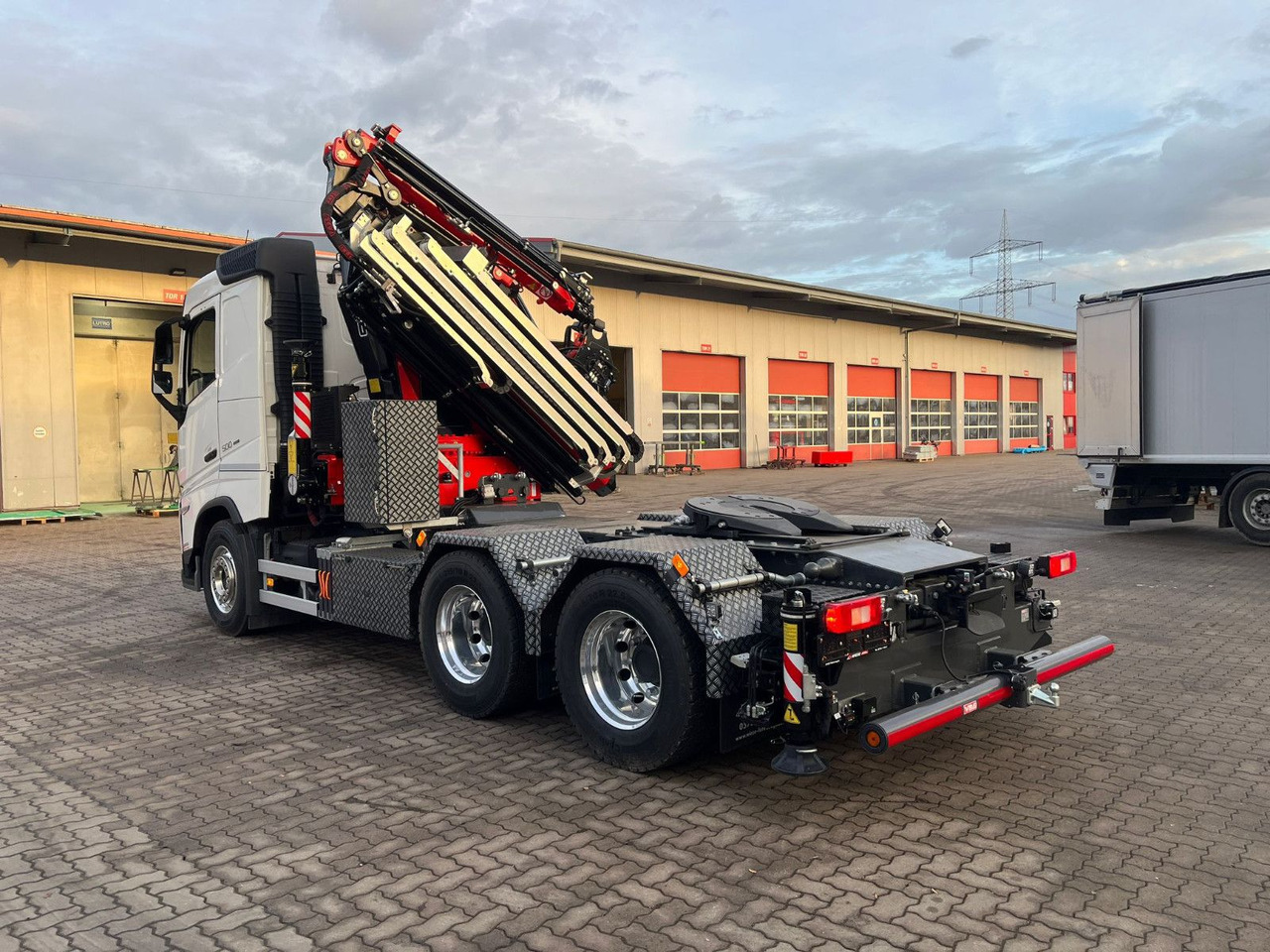 Volvo FH500 6x2 mit Fassi F545 2.27 JIB Winde sofort - Kranbil: bilde 4 Volvo FH500 6x2 mit Fassi F545 2.27 JIB Winde sofort - Kranbil: bilde 4