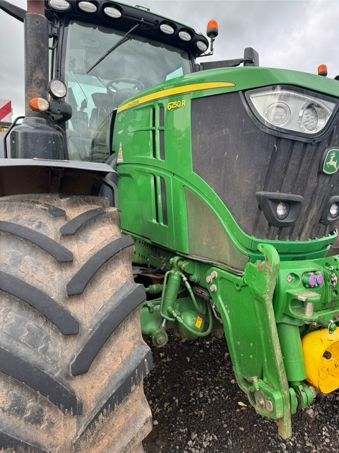 JOHN DEERE 6250R - Traktor: bilde 2 JOHN DEERE 6250R - Traktor: bilde 2