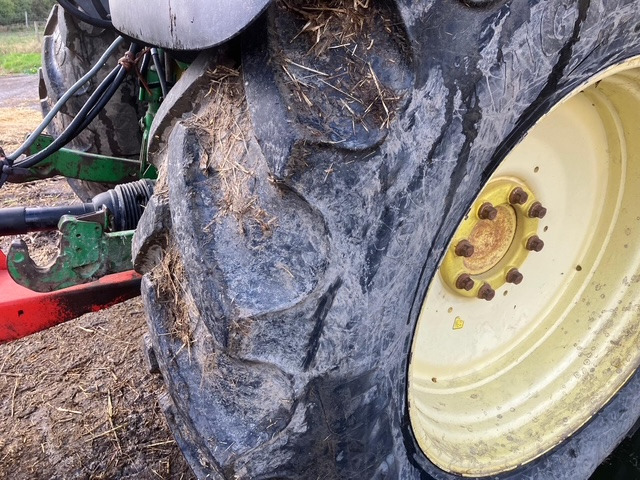 JOHN DEERE 6630 Premium - Traktor: bilde 2 JOHN DEERE 6630 Premium - Traktor: bilde 2