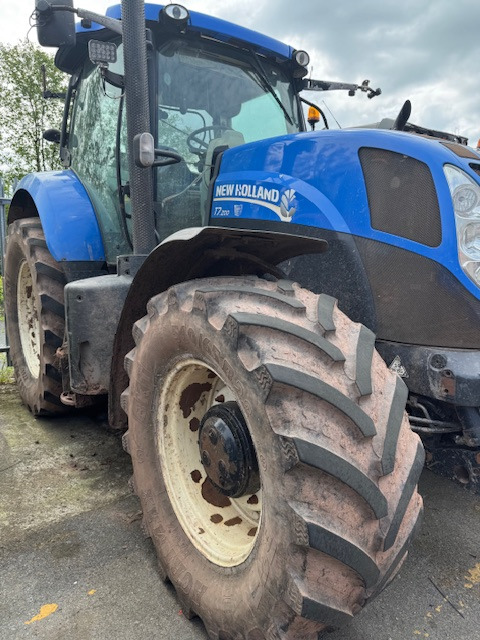 New Holland T7.200 - Traktor: bilde 1 New Holland T7.200 - Traktor: bilde 1