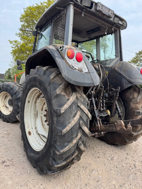 VALTRA T130 - Traktor: bilde 3 VALTRA T130 - Traktor: bilde 3