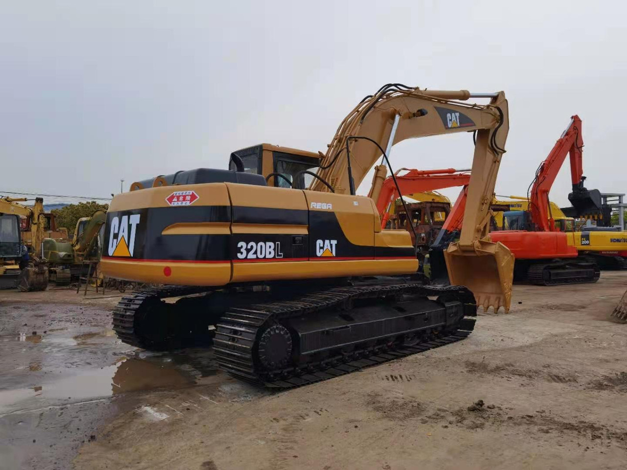 CATERPILLAR 320B - Beltegraver: bilde 1 CATERPILLAR 320B - Beltegraver: bilde 1