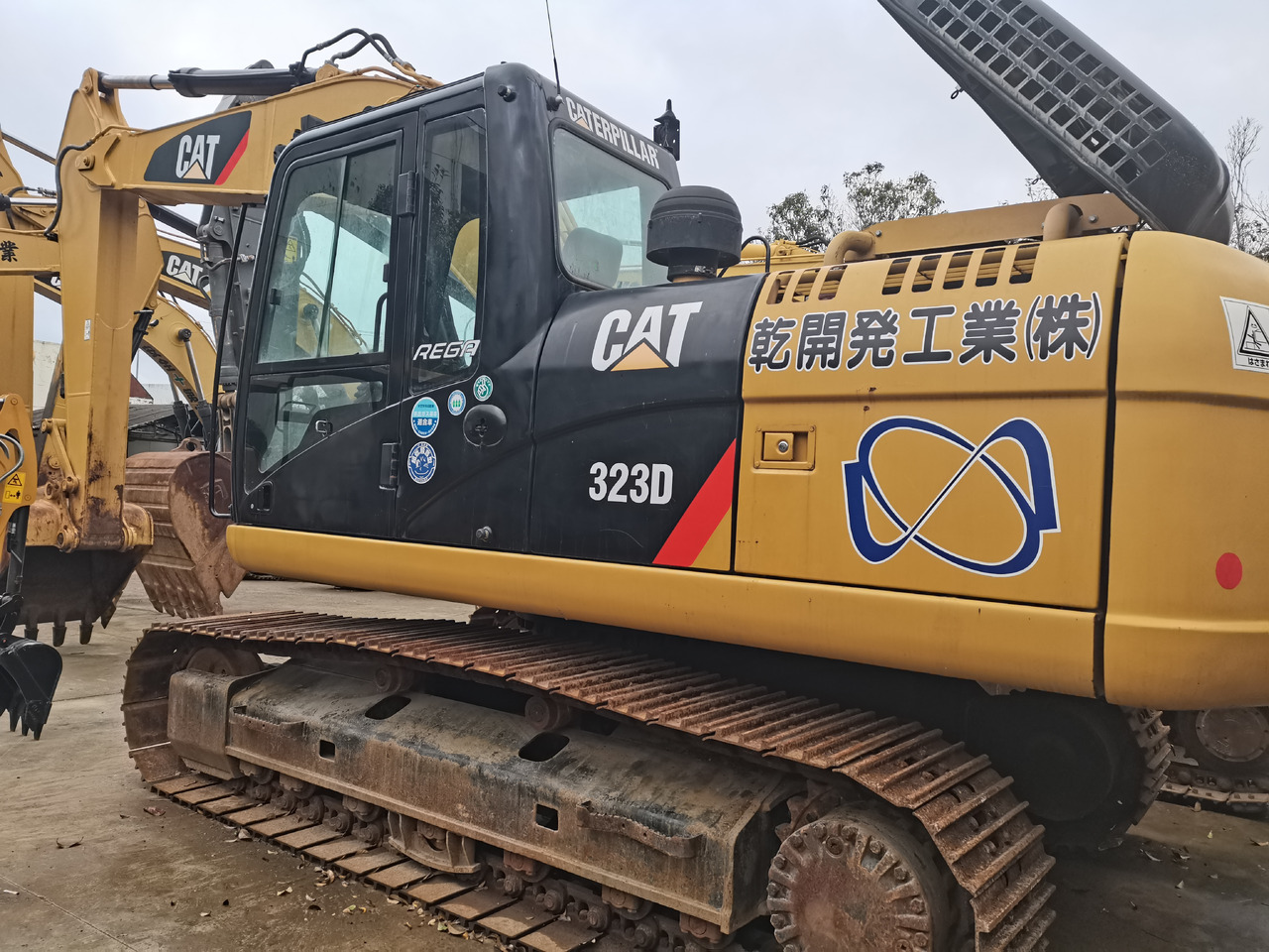 CATERPILLAR 323D - Beltegraver: bilde 2 CATERPILLAR 323D - Beltegraver: bilde 2