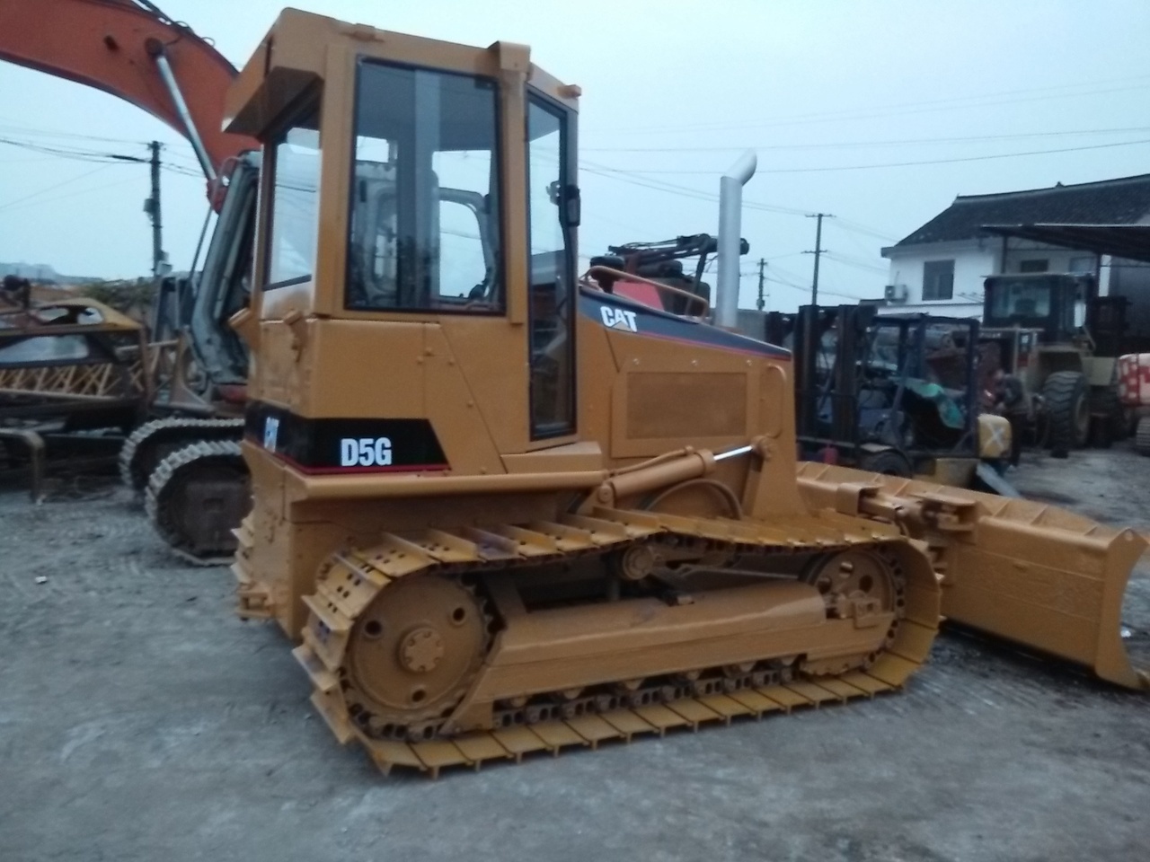 CATERPILLAR D5G - Bulldozer: bilde 1 CATERPILLAR D5G - Bulldozer: bilde 1