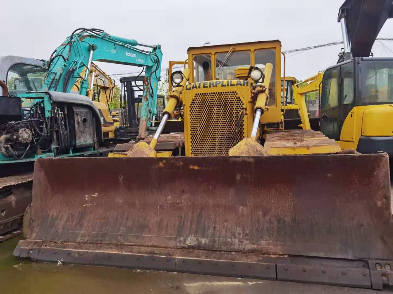 CATERPILLAR D6D - Bulldozer: bilde 1 CATERPILLAR D6D - Bulldozer: bilde 1