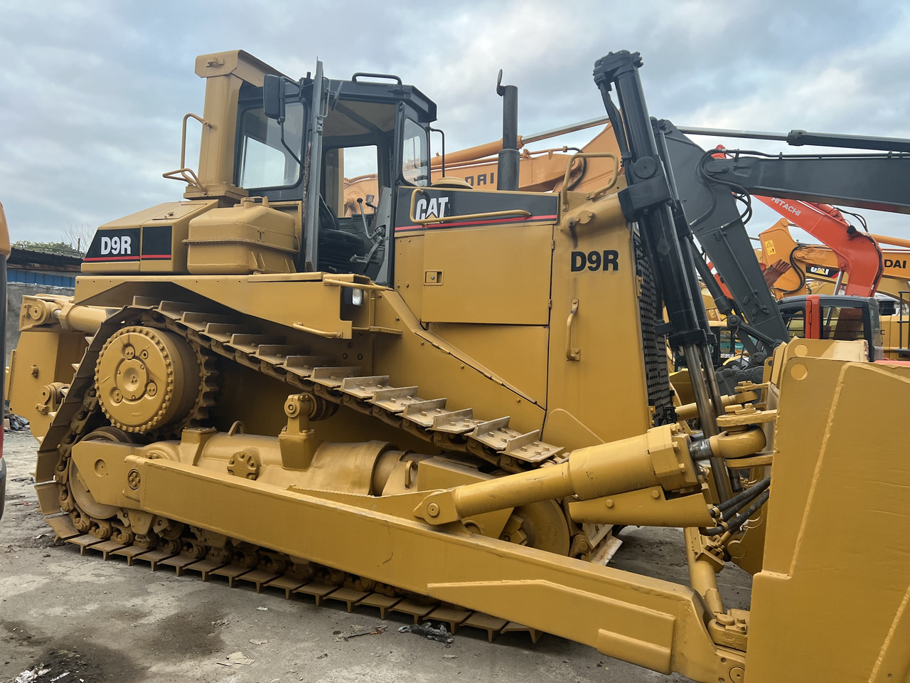 CATERPILLAR D9R - Bulldozer: bilde 3 CATERPILLAR D9R - Bulldozer: bilde 3