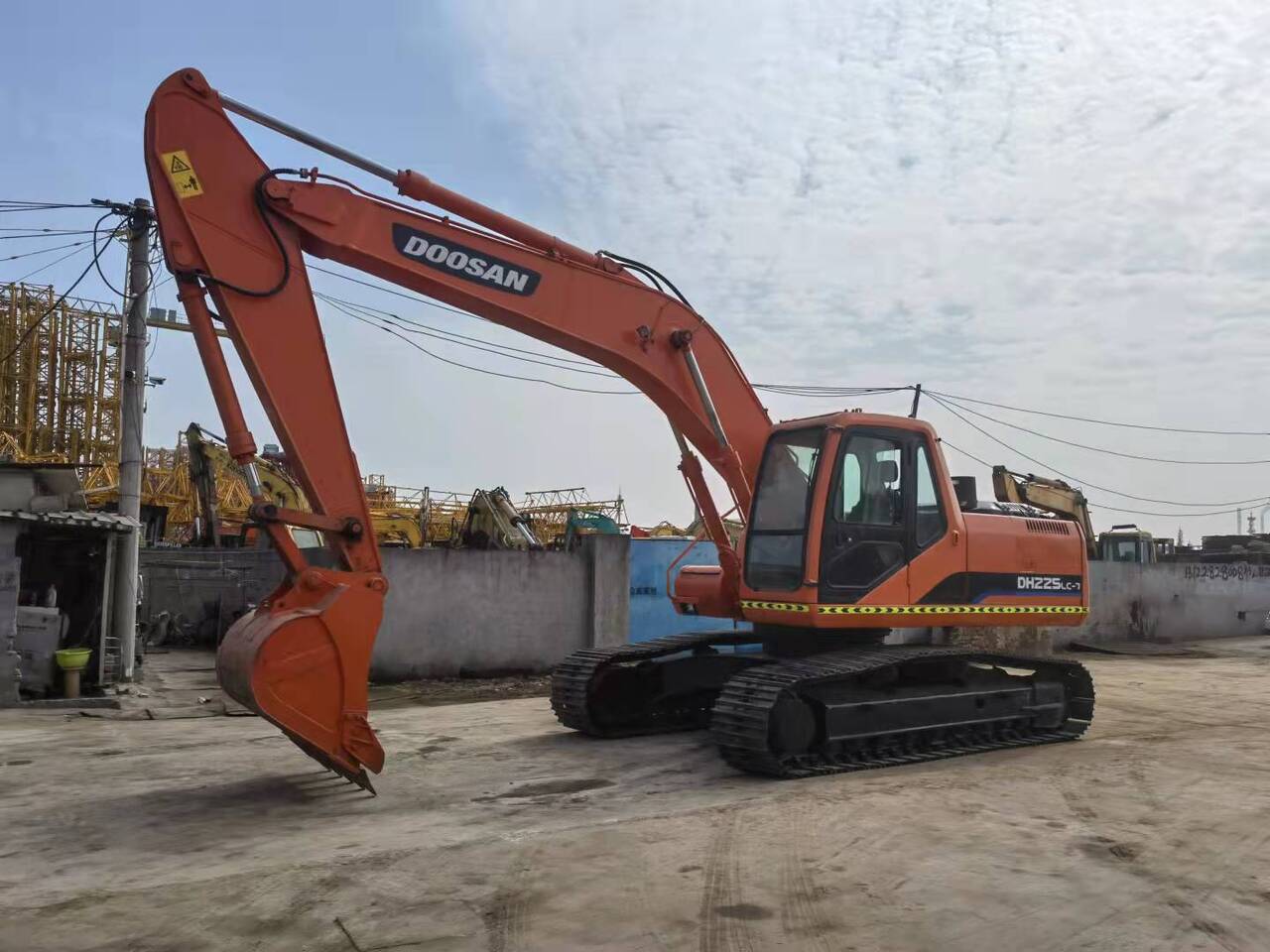 DOOSAN DH225LC-7 - Beltegraver: bilde 3 DOOSAN DH225LC-7 - Beltegraver: bilde 3