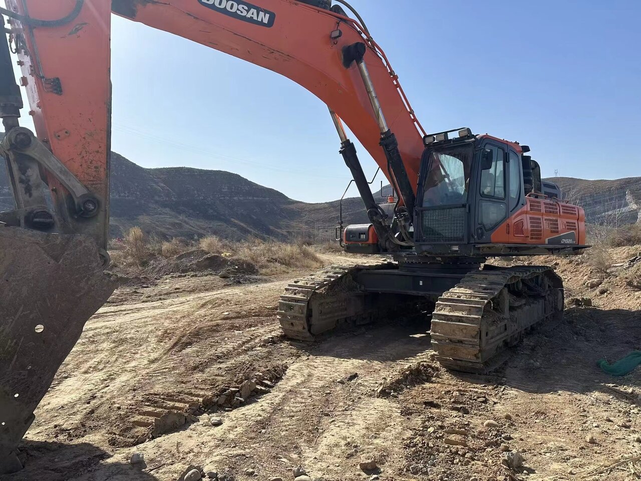DOOSAN DOOSAN DH520LC-9C - Beltegraver: bilde 1 DOOSAN DOOSAN DH520LC-9C - Beltegraver: bilde 1