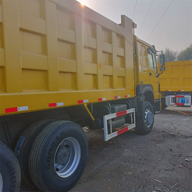 Tippbil HOWO 6x4 375 -yellow Tipper: bilde 10