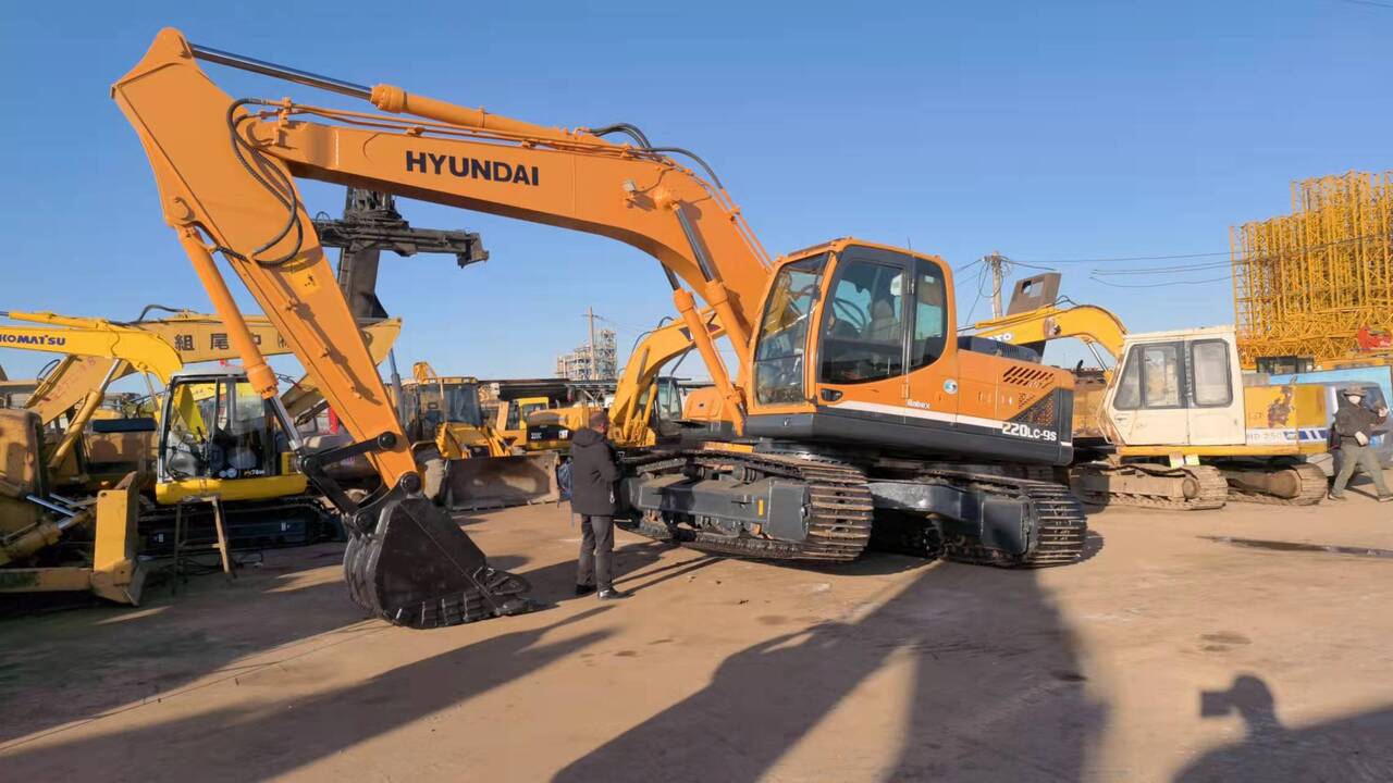 HYUNDAI 220LC-9S - Beltegraver: bilde 5 HYUNDAI 220LC-9S - Beltegraver: bilde 5