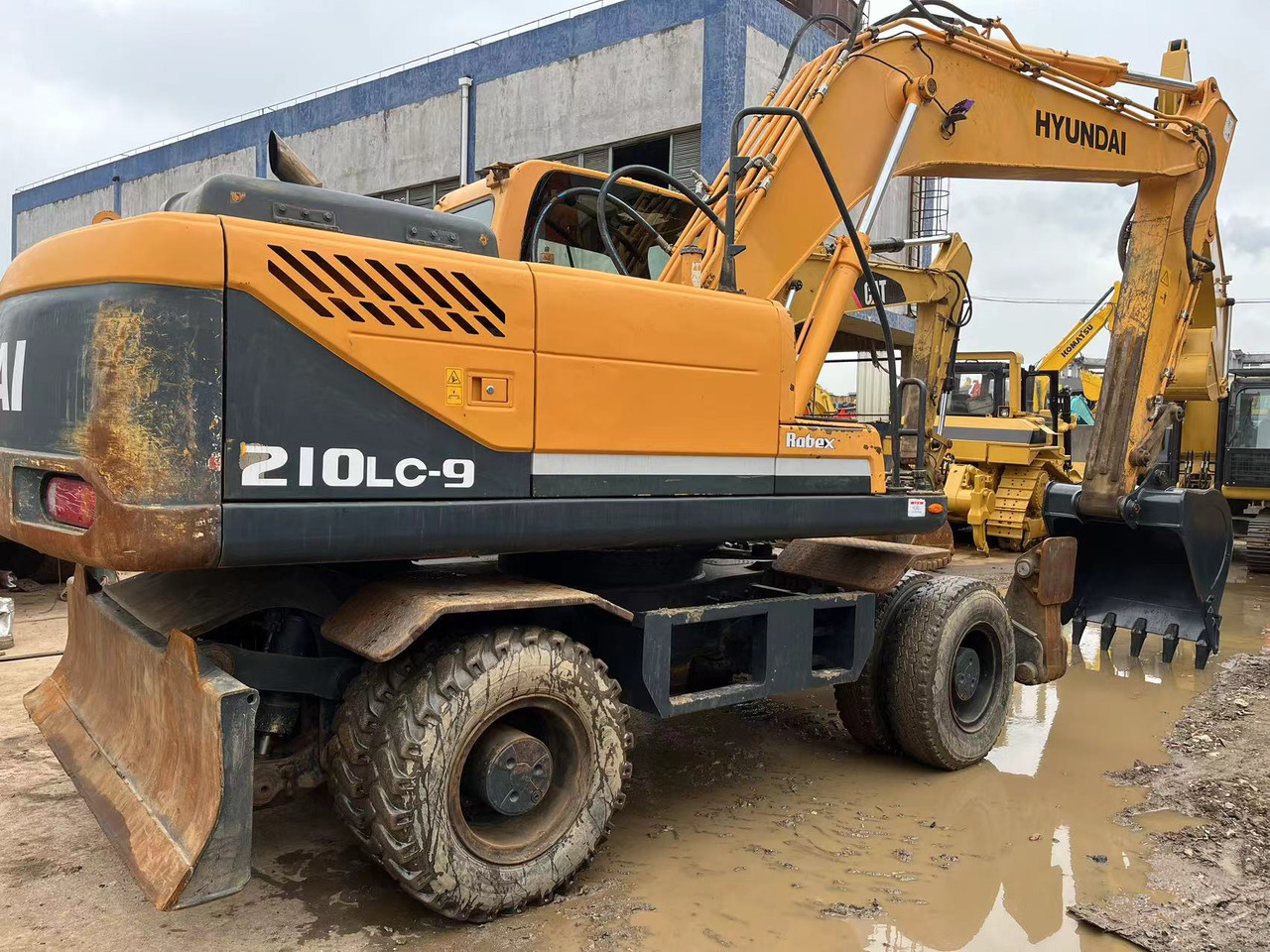 HYUNDAI R210W-9 - Hjulgraver: bilde 1 HYUNDAI R210W-9 - Hjulgraver: bilde 1