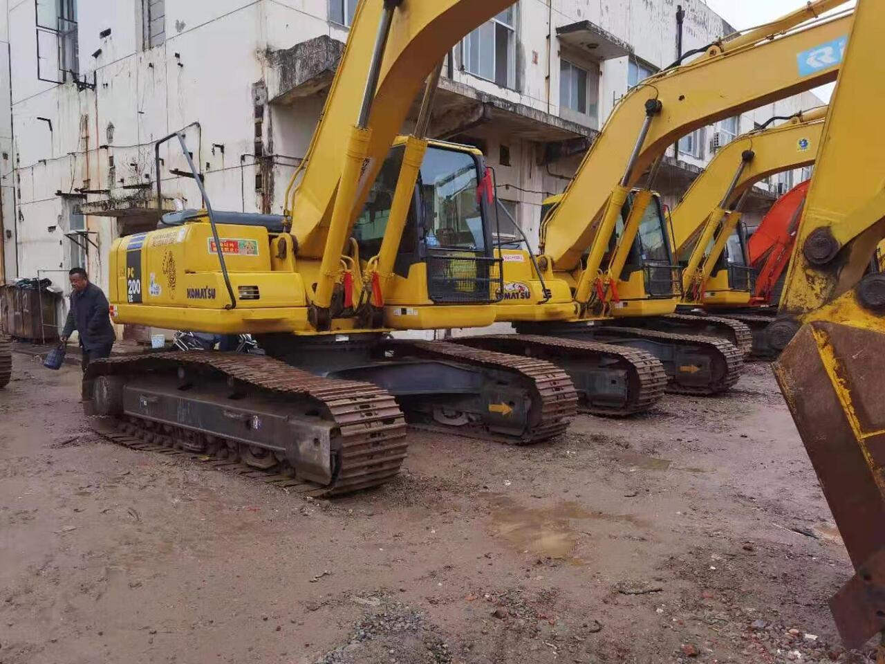 KOMATSU PC200-7 - Beltegraver: bilde 4 KOMATSU PC200-7 - Beltegraver: bilde 4